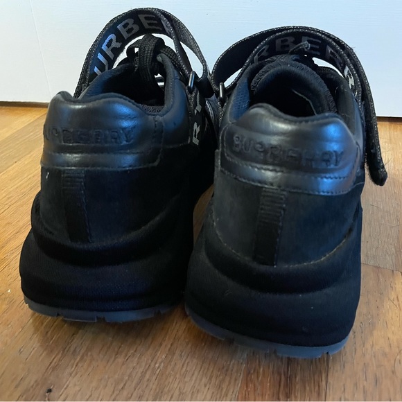 Burberry Ronnie Sneakers - Picture 4 of 8